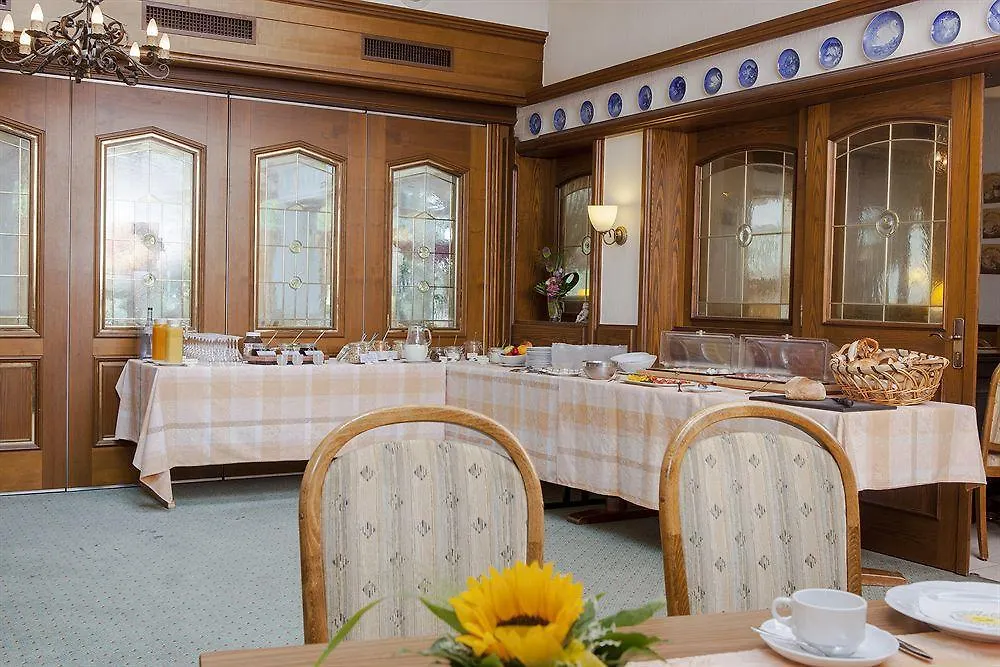 Hotel Lamm Ostfildern 3*,  Germany